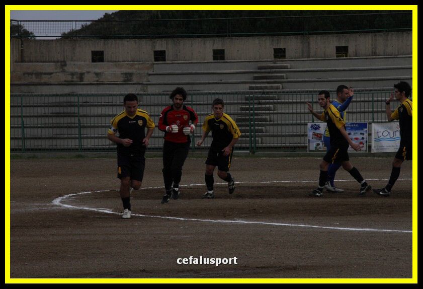 111210 Futura 060_tn.jpg